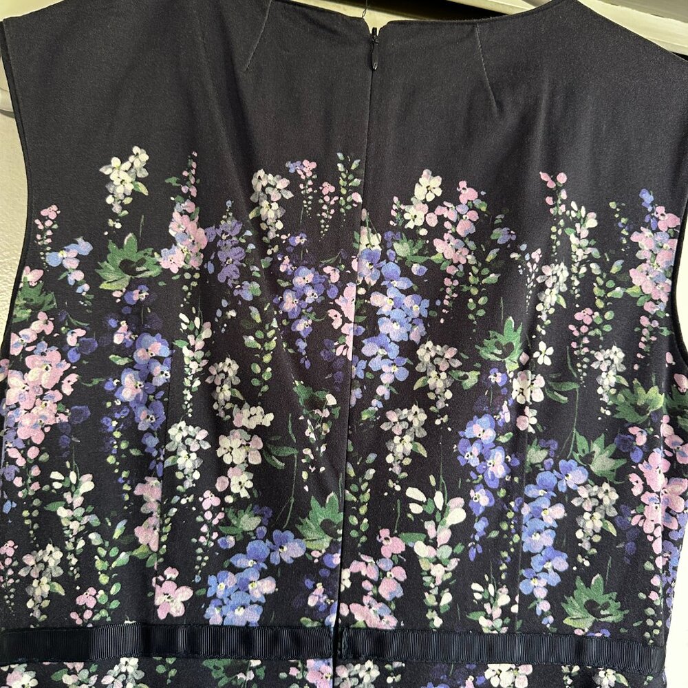 Women's Hobbs London Fit and Flare Dress in US size 6 - Picture 8 of 12